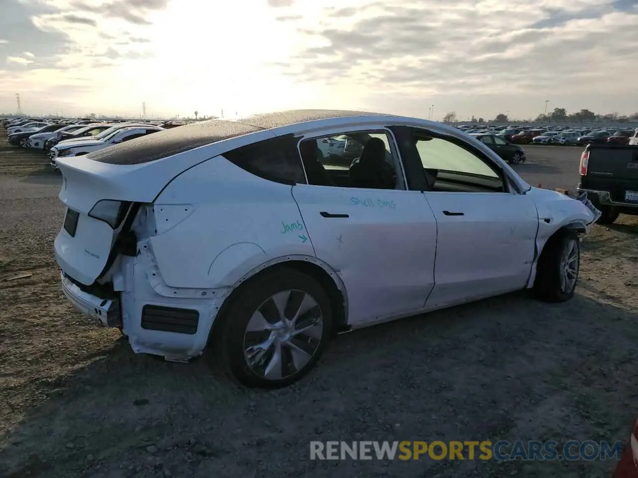 3 Photograph of a damaged car 7SAYGDEE7RF068890 TESLA MODEL Y 2024