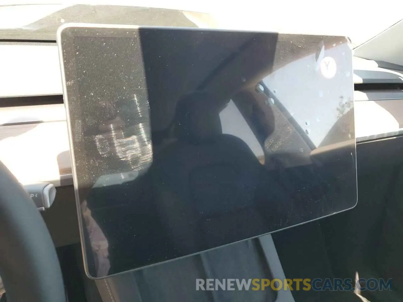 9 Photograph of a damaged car 7SAYGDEE7RF069926 TESLA MODEL Y 2024