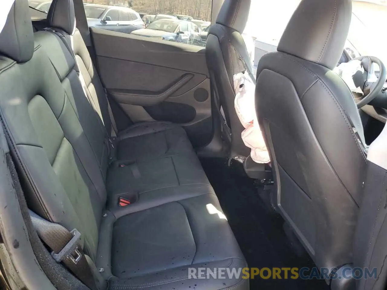 11 Photograph of a damaged car 7SAYGDEE7RF071563 TESLA MODEL Y 2024