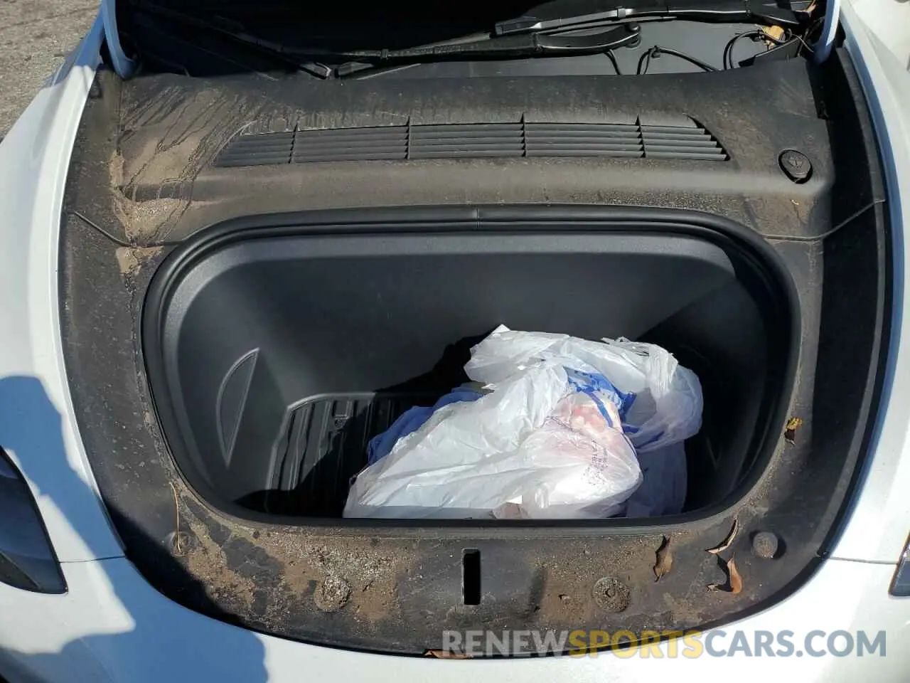 12 Photograph of a damaged car 7SAYGDEE7RF076424 TESLA MODEL Y 2024