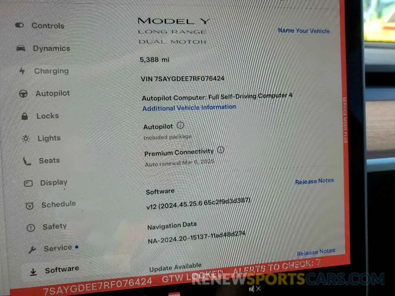 9 Photograph of a damaged car 7SAYGDEE7RF076424 TESLA MODEL Y 2024