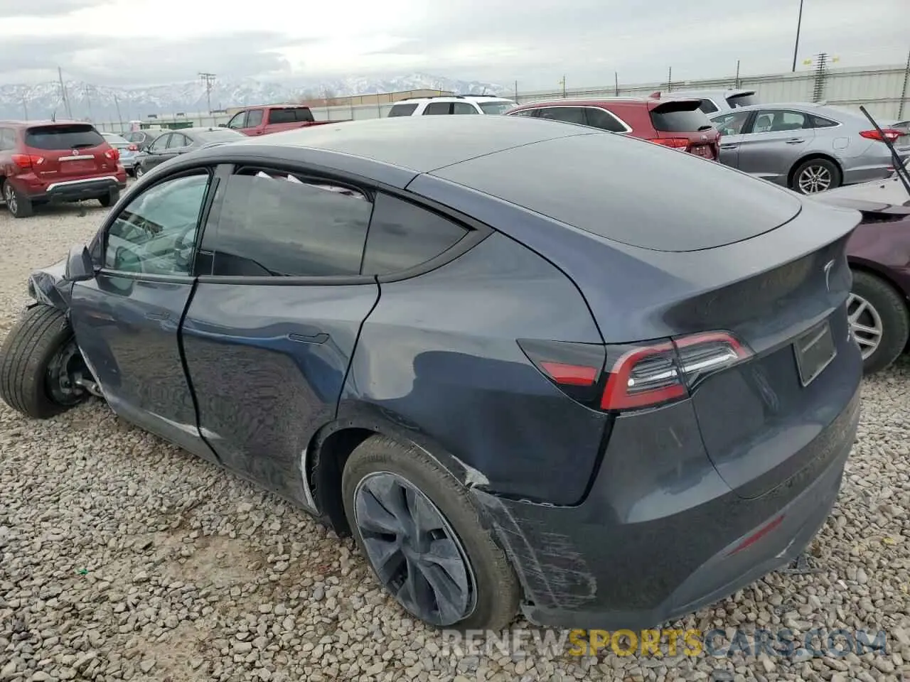 2 Photograph of a damaged car 7SAYGDEE7RF158721 TESLA MODEL Y 2024