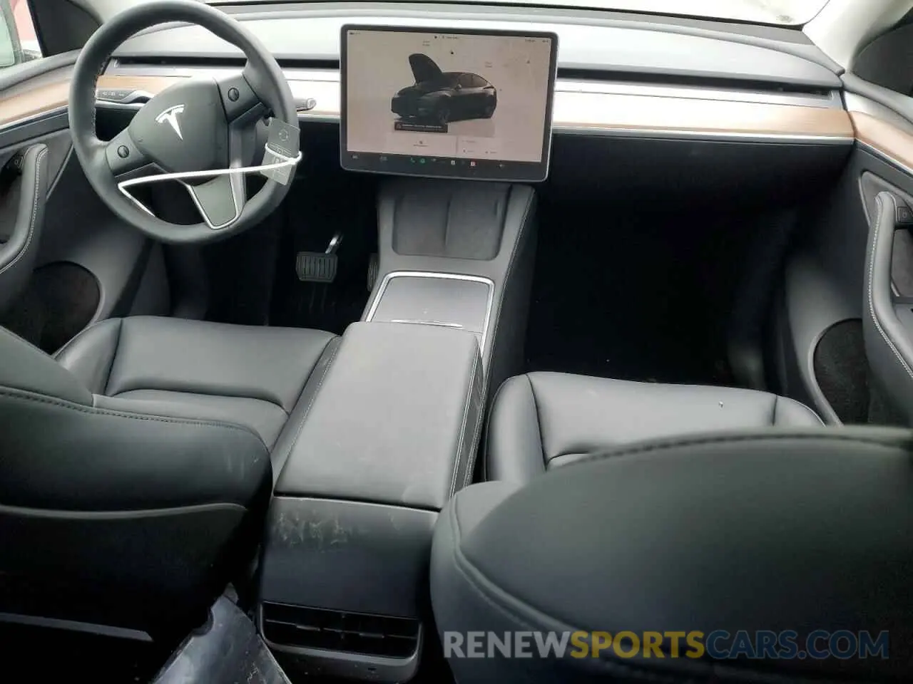 8 Photograph of a damaged car 7SAYGDEE7RF179424 TESLA MODEL Y 2024