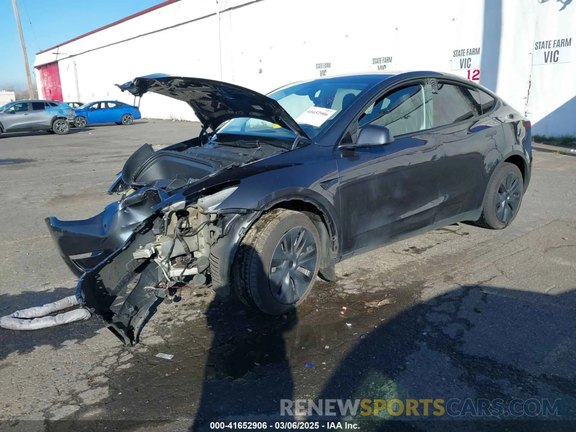 2 Photograph of a damaged car 7SAYGDEE7RF192920 TESLA MODEL Y 2024