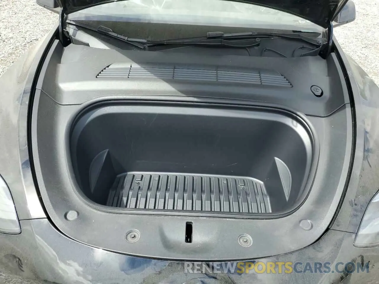 12 Photograph of a damaged car 7SAYGDEE7RF985344 TESLA MODEL Y 2024