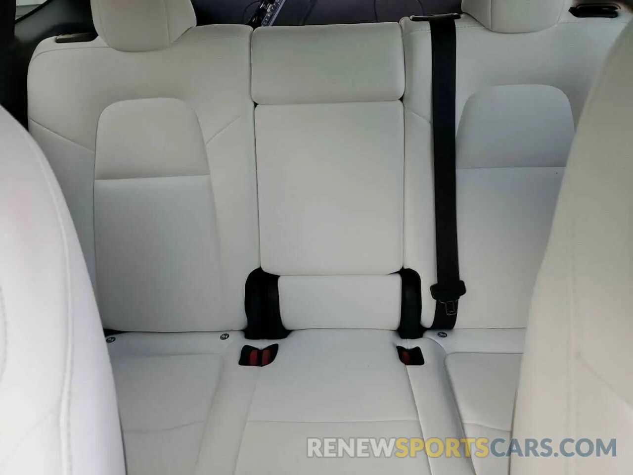 10 Photograph of a damaged car 7SAYGDEE7RF993704 TESLA MODEL Y 2024