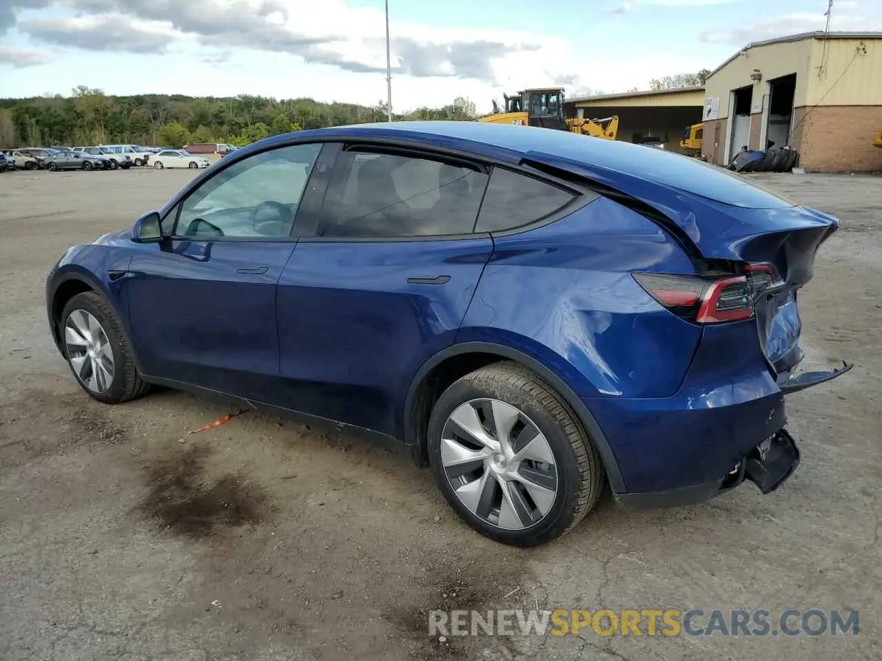 2 Photograph of a damaged car 7SAYGDEE8RA223430 TESLA MODEL Y 2024