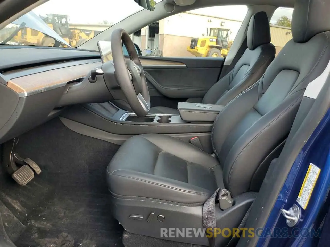 7 Photograph of a damaged car 7SAYGDEE8RA223430 TESLA MODEL Y 2024