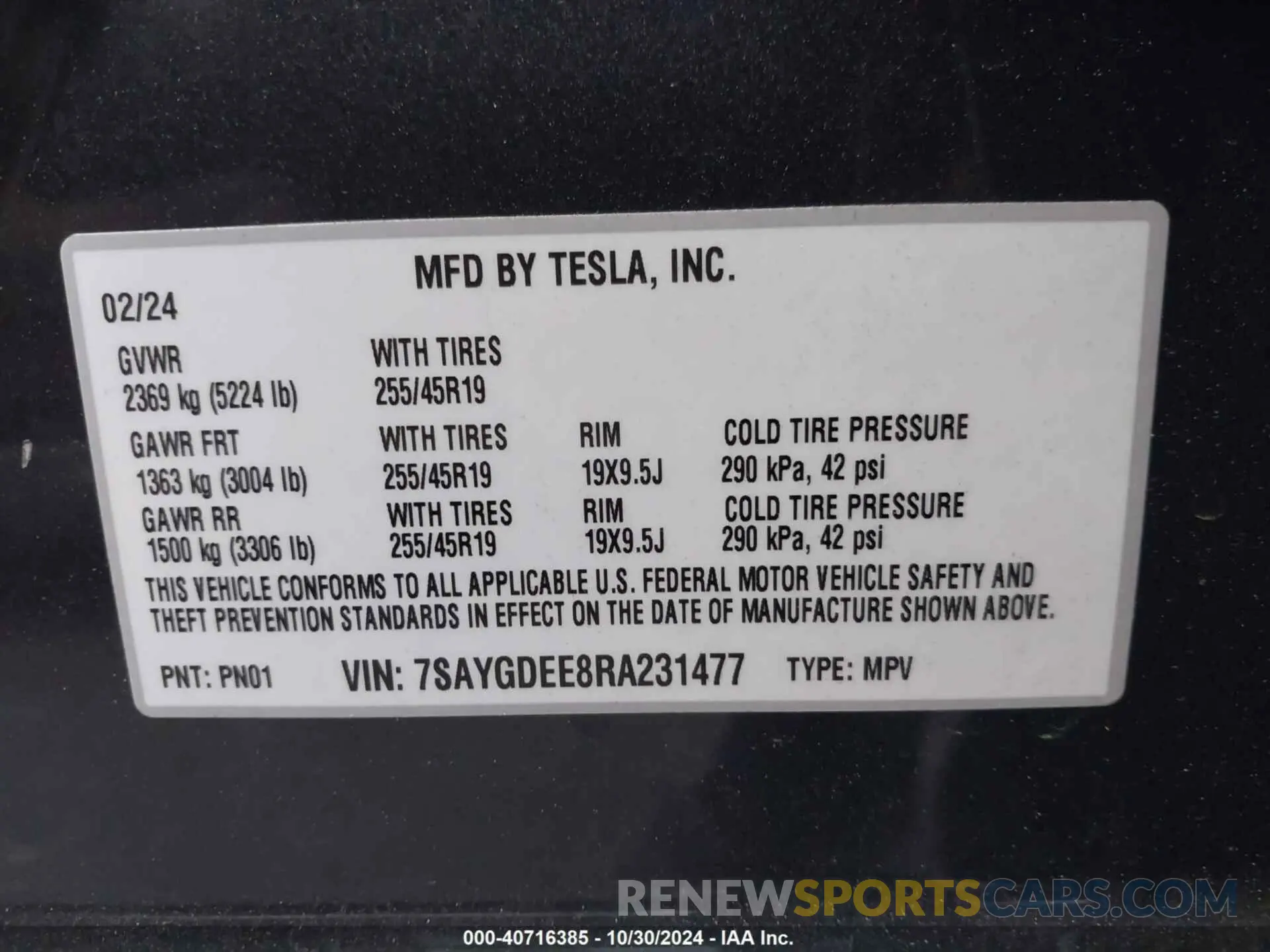 9 Photograph of a damaged car 7SAYGDEE8RA231477 TESLA MODEL Y 2024