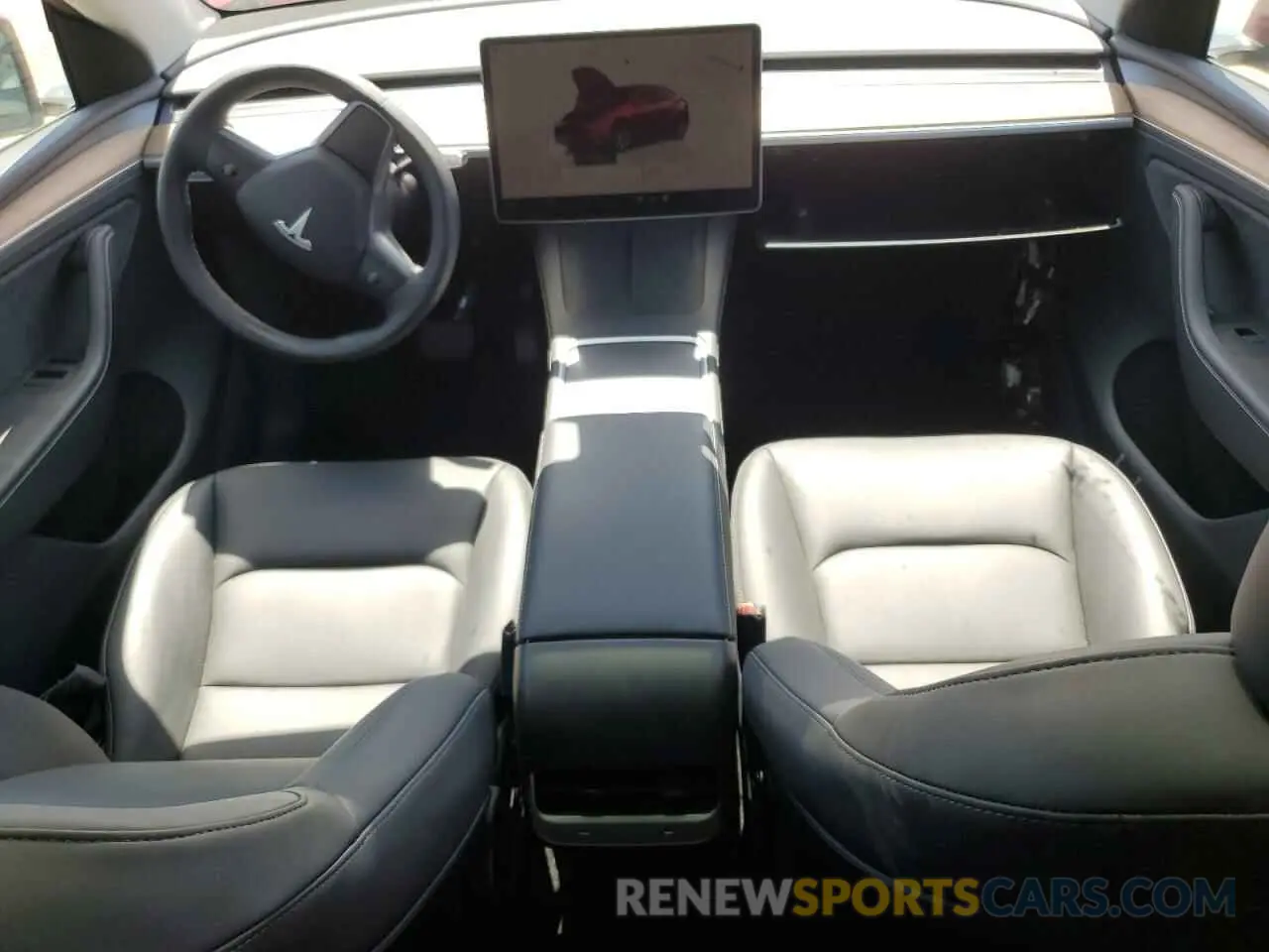 8 Photograph of a damaged car 7SAYGDEE8RA233147 TESLA MODEL Y 2024