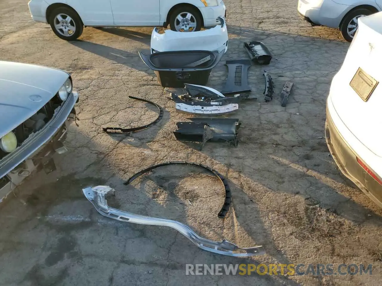 13 Photograph of a damaged car 7SAYGDEE8RA235545 TESLA MODEL Y 2024