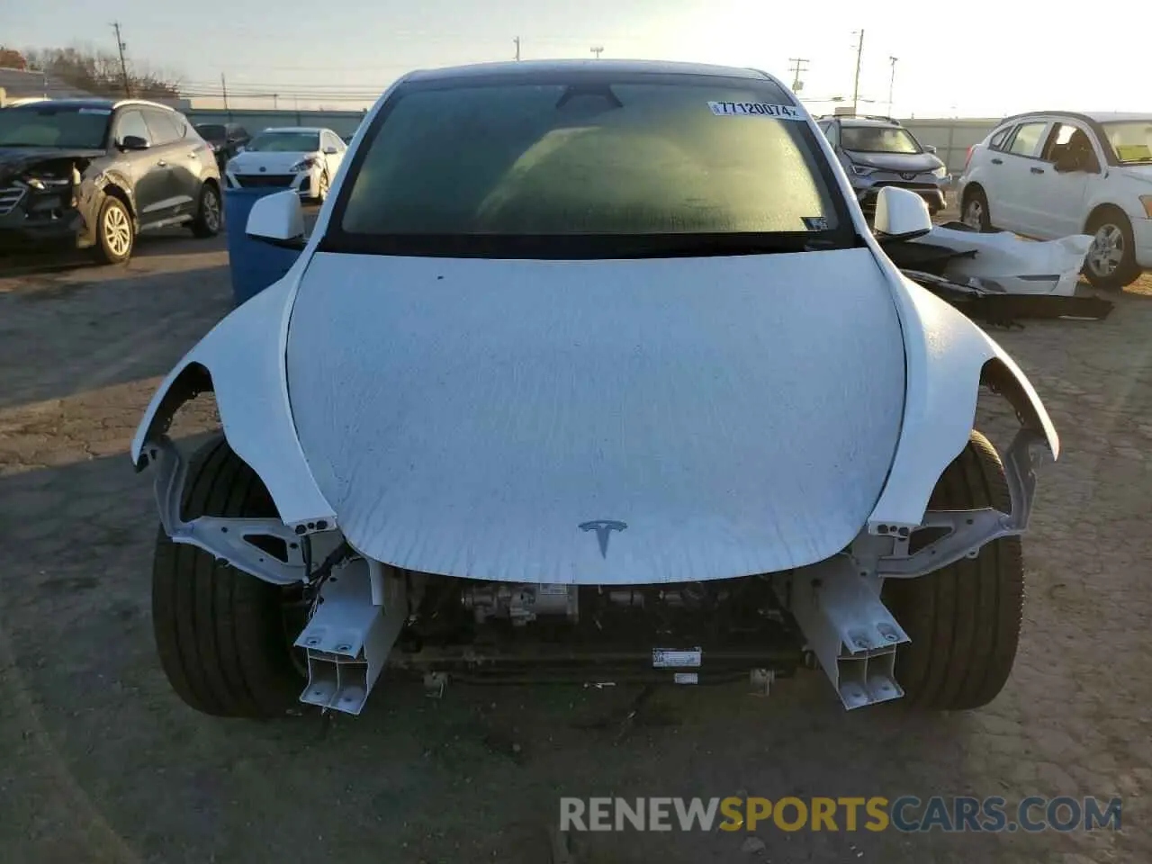 5 Photograph of a damaged car 7SAYGDEE8RA235545 TESLA MODEL Y 2024