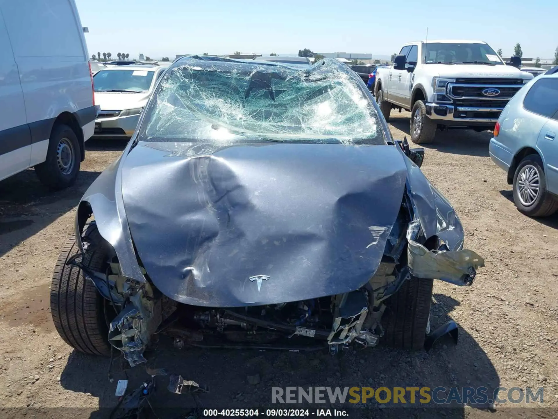 11 Photograph of a damaged car 7SAYGDEE8RA246903 TESLA MODEL Y 2024