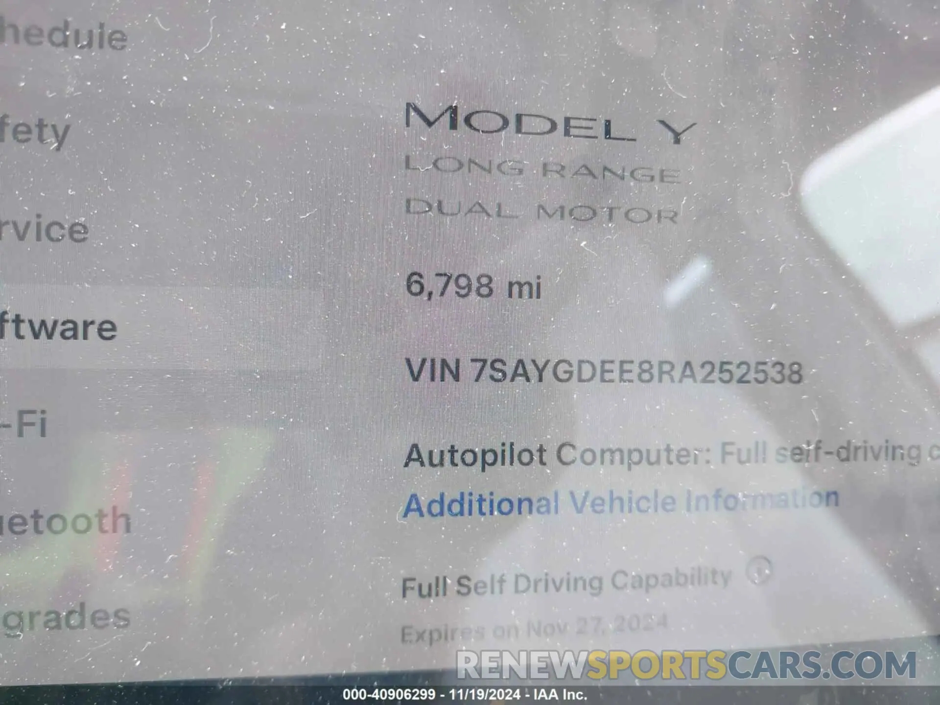 7 Photograph of a damaged car 7SAYGDEE8RA252538 TESLA MODEL Y 2024
