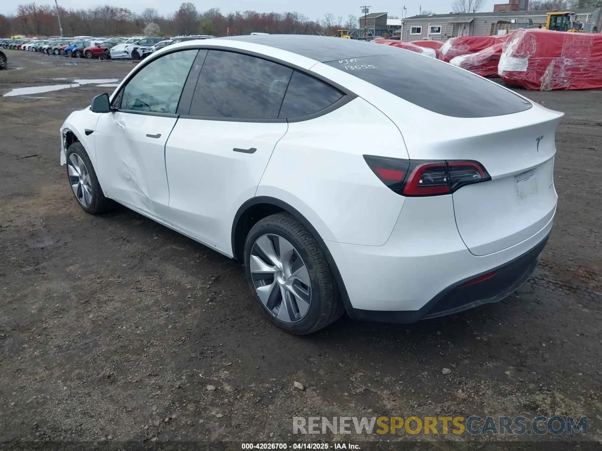 3 Photograph of a damaged car 7SAYGDEE8RA255598 TESLA MODEL Y 2024