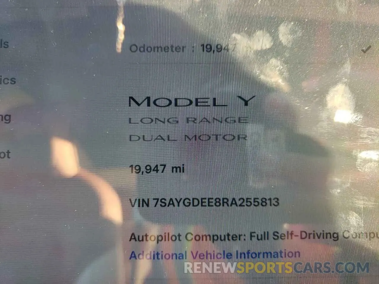 9 Photograph of a damaged car 7SAYGDEE8RA255813 TESLA MODEL Y 2024