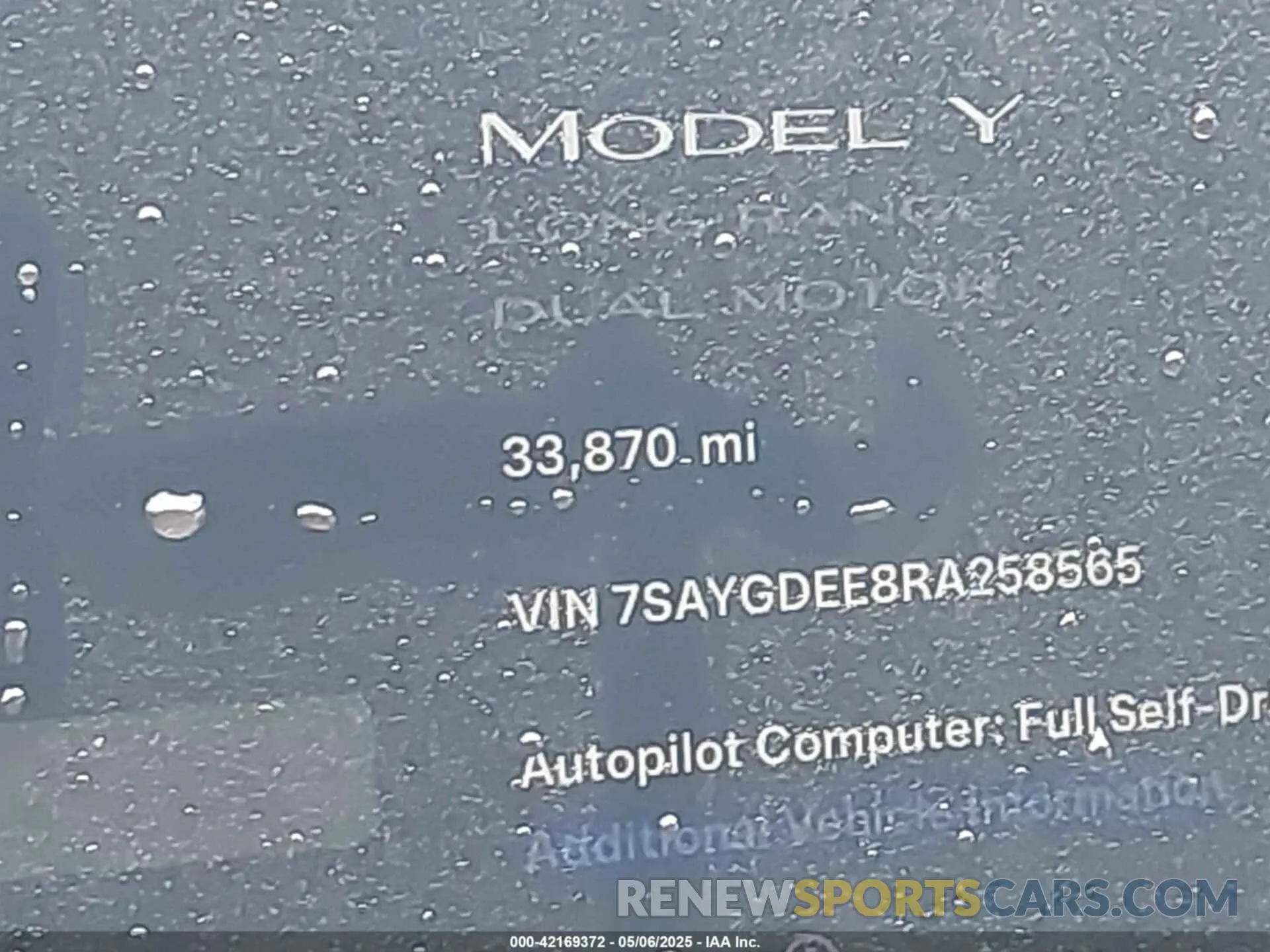 15 Photograph of a damaged car 7SAYGDEE8RA258565 TESLA MODEL Y 2024