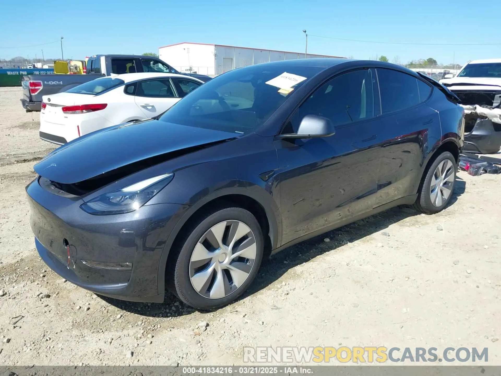 2 Photograph of a damaged car 7SAYGDEE8RA262082 TESLA MODEL Y 2024