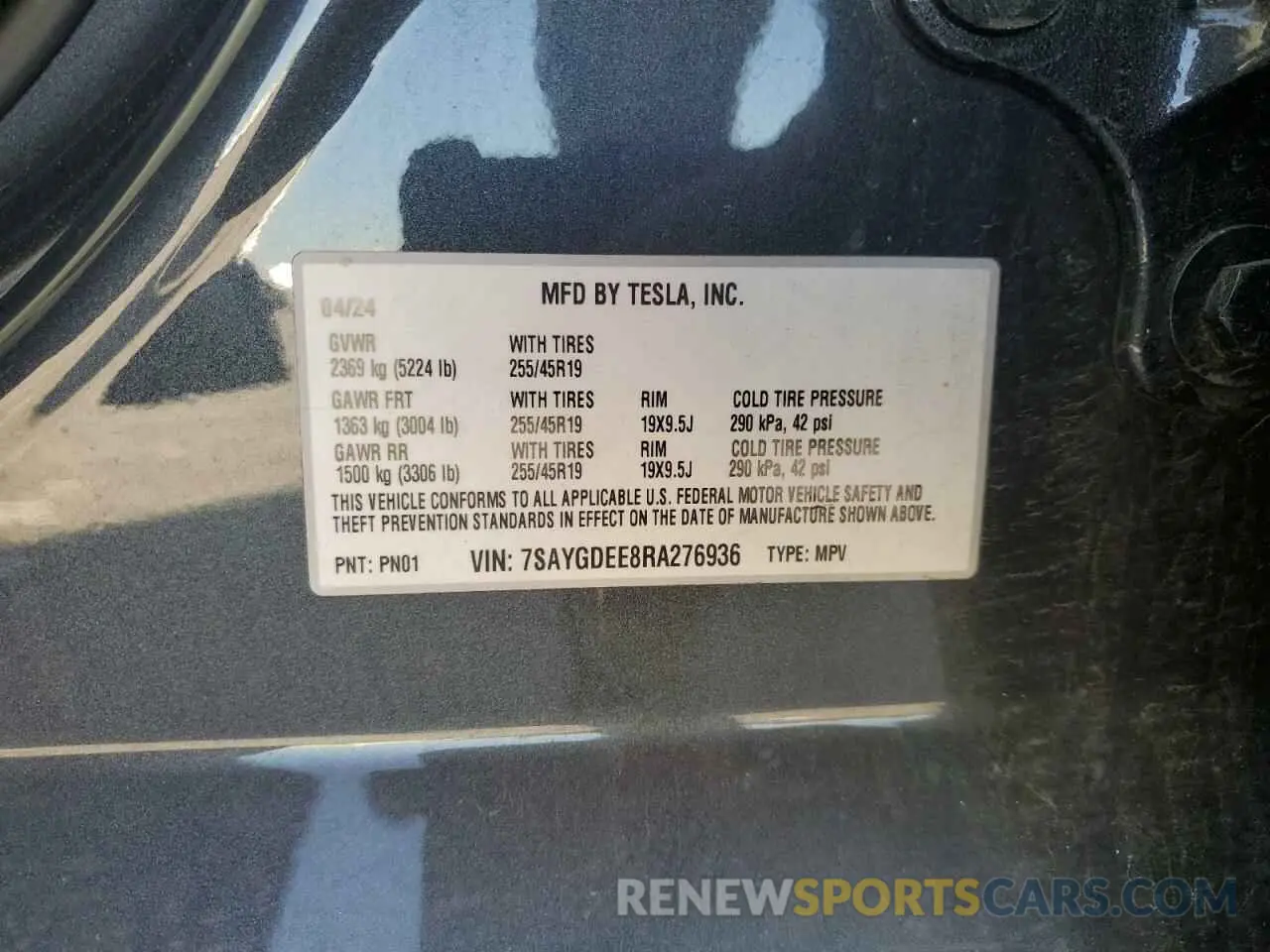 12 Photograph of a damaged car 7SAYGDEE8RA276936 TESLA MODEL Y 2024