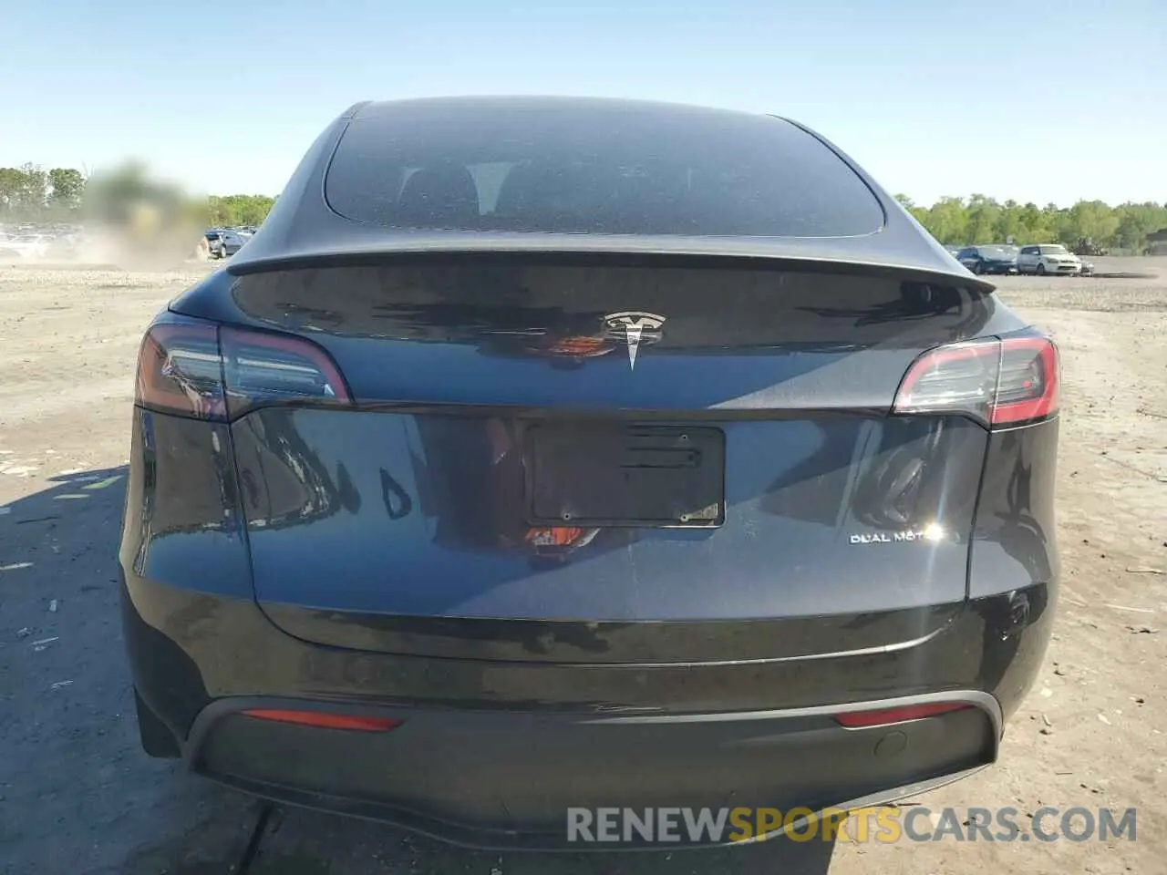 6 Photograph of a damaged car 7SAYGDEE8RA276936 TESLA MODEL Y 2024