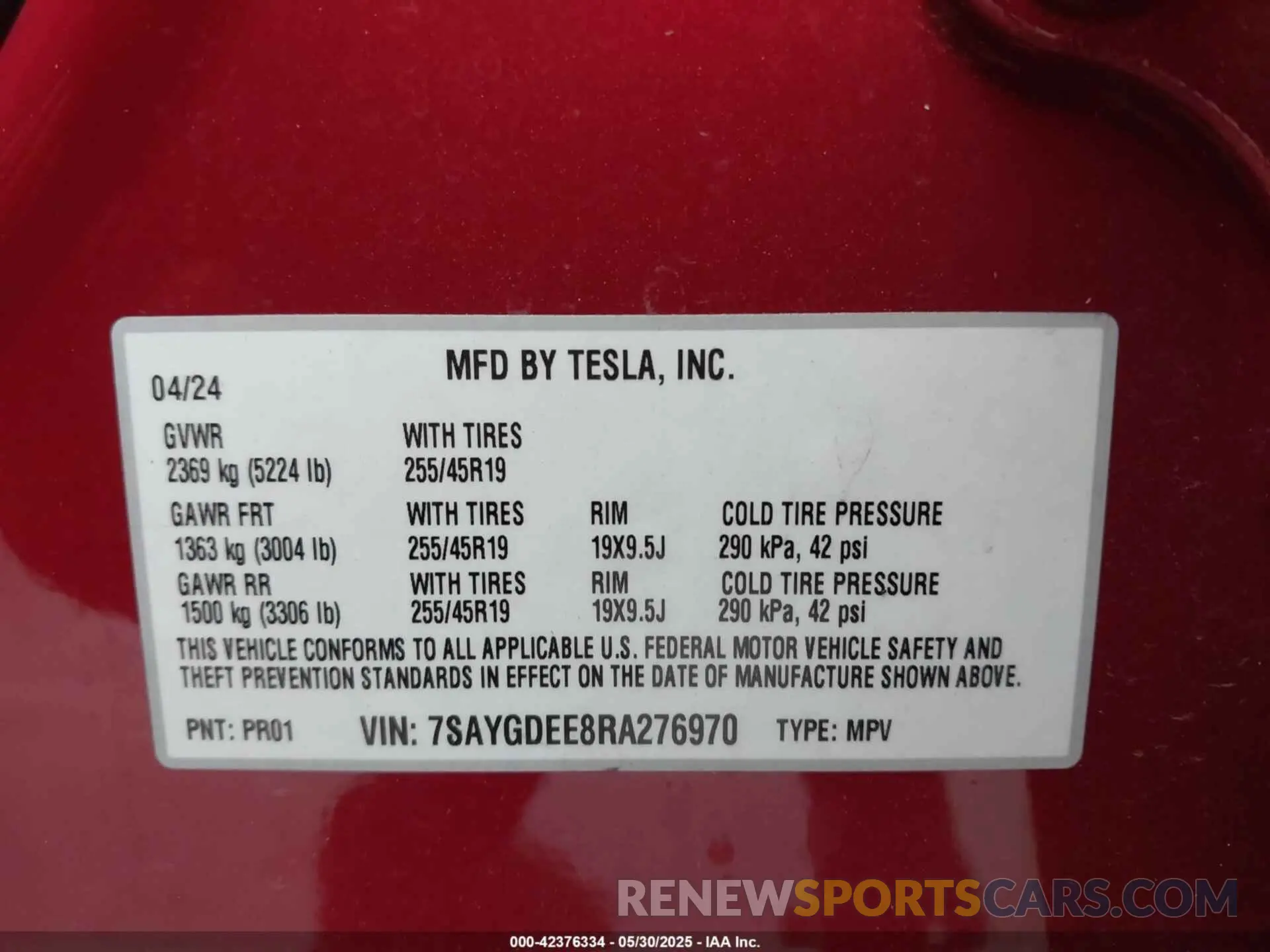 9 Photograph of a damaged car 7SAYGDEE8RA276970 TESLA MODEL Y 2024