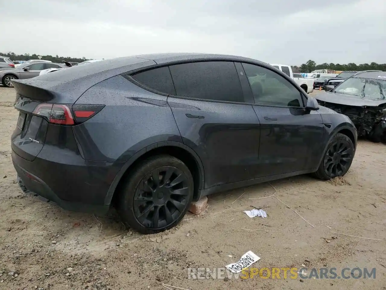 3 Photograph of a damaged car 7SAYGDEE8RA280887 TESLA MODEL Y 2024