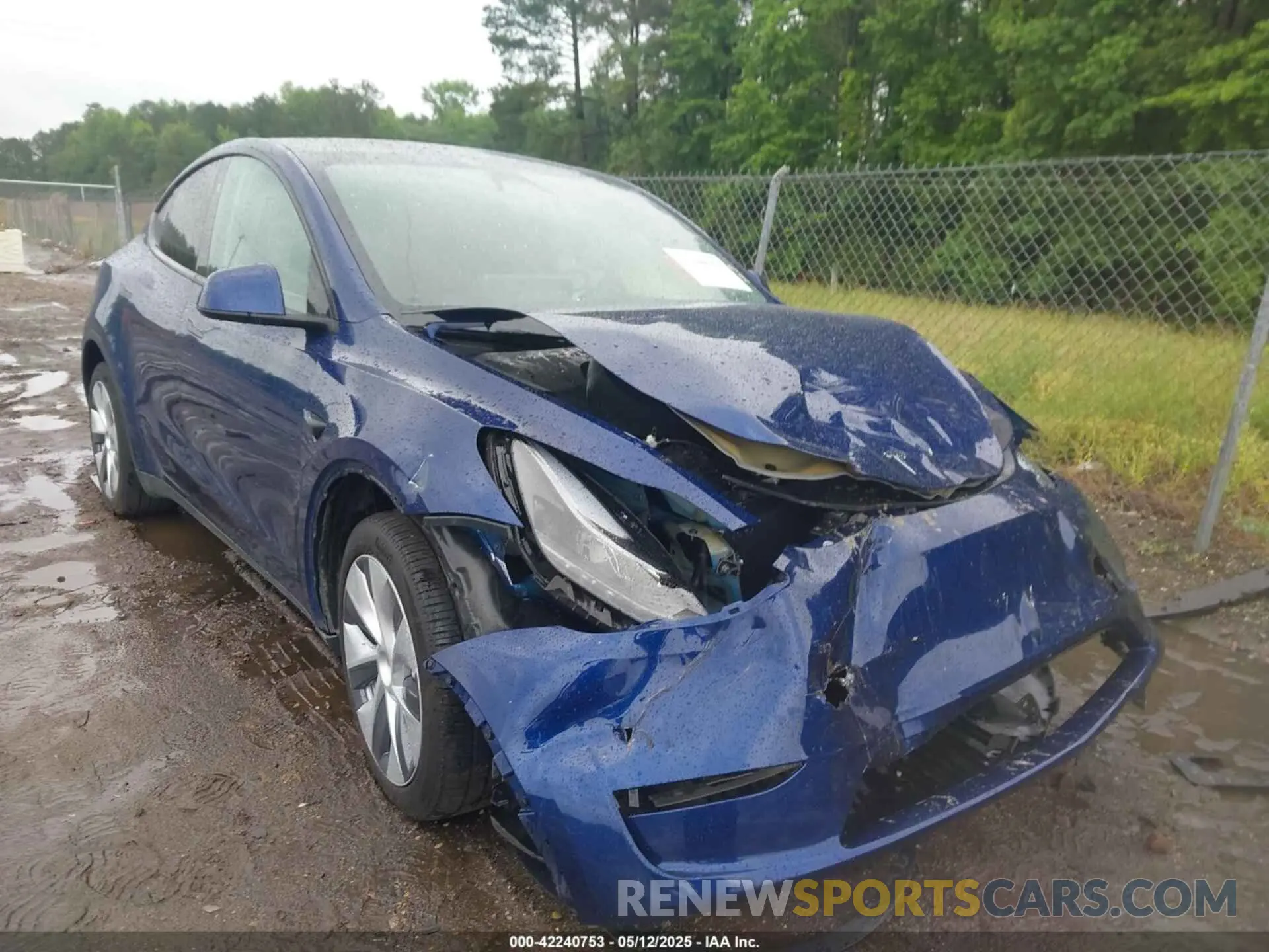 1 Photograph of a damaged car 7SAYGDEE8RA288102 TESLA MODEL Y 2024