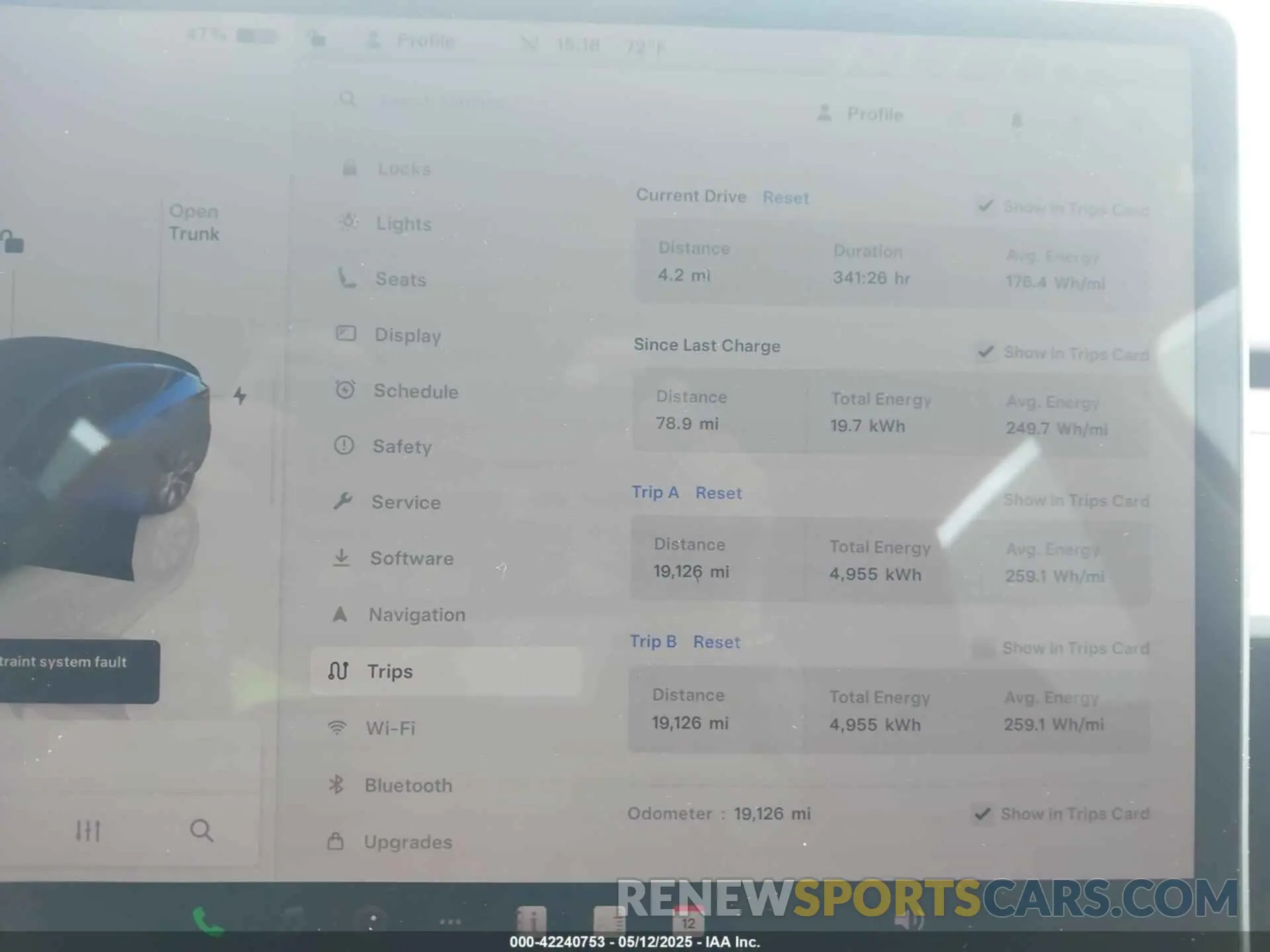 7 Photograph of a damaged car 7SAYGDEE8RA288102 TESLA MODEL Y 2024