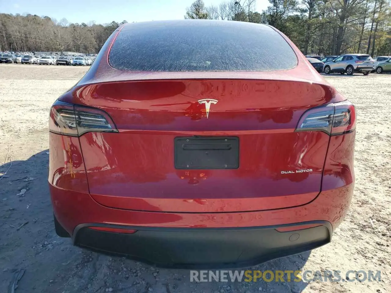 6 Photograph of a damaged car 7SAYGDEE8RA308557 TESLA MODEL Y 2024