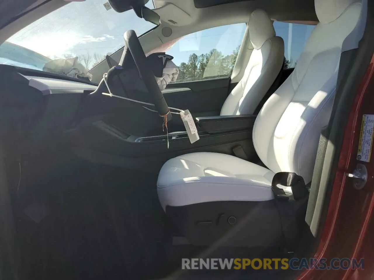 7 Photograph of a damaged car 7SAYGDEE8RA308557 TESLA MODEL Y 2024