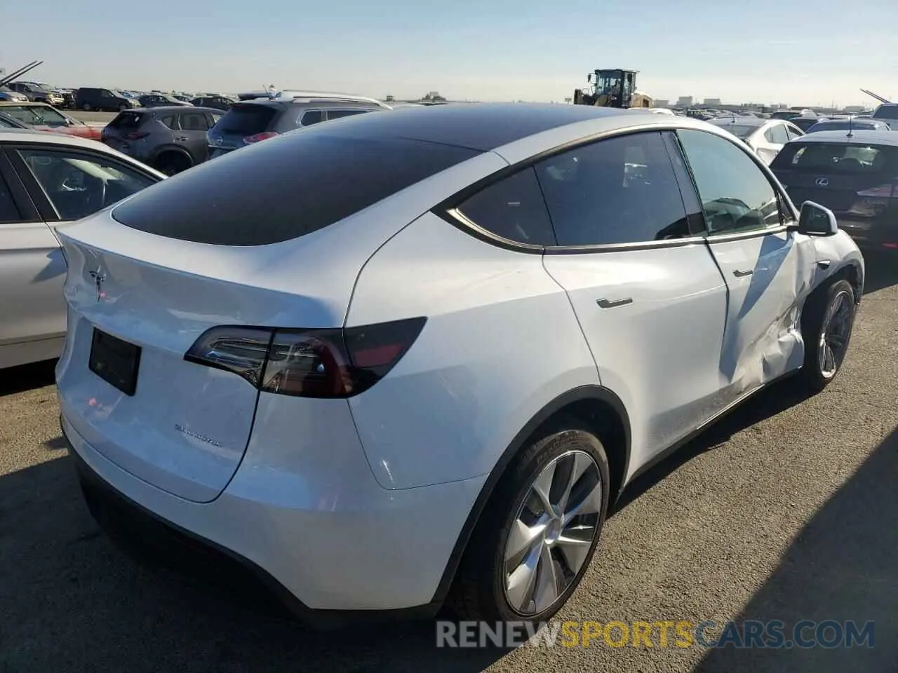 3 Photograph of a damaged car 7SAYGDEE8RF076769 TESLA MODEL Y 2024