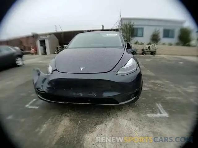 12 Photograph of a damaged car 7SAYGDEE8RF077193 TESLA MODEL Y 2024