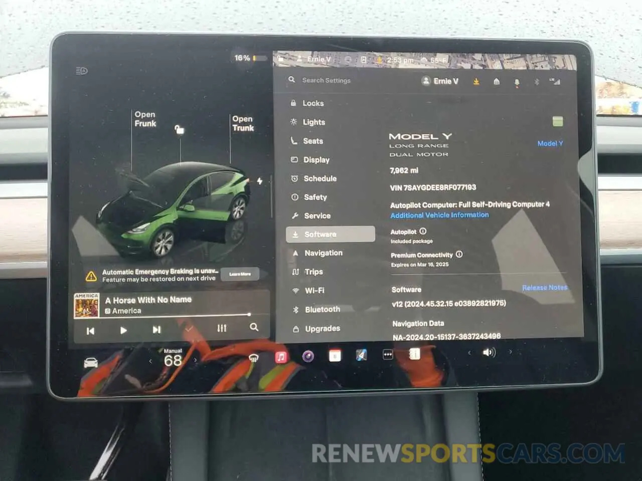 9 Photograph of a damaged car 7SAYGDEE8RF077193 TESLA MODEL Y 2024