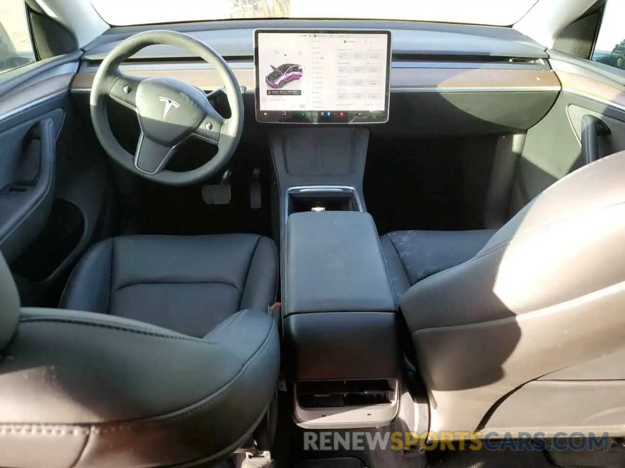 8 Photograph of a damaged car 7SAYGDEE8RF119829 TESLA MODEL Y 2024
