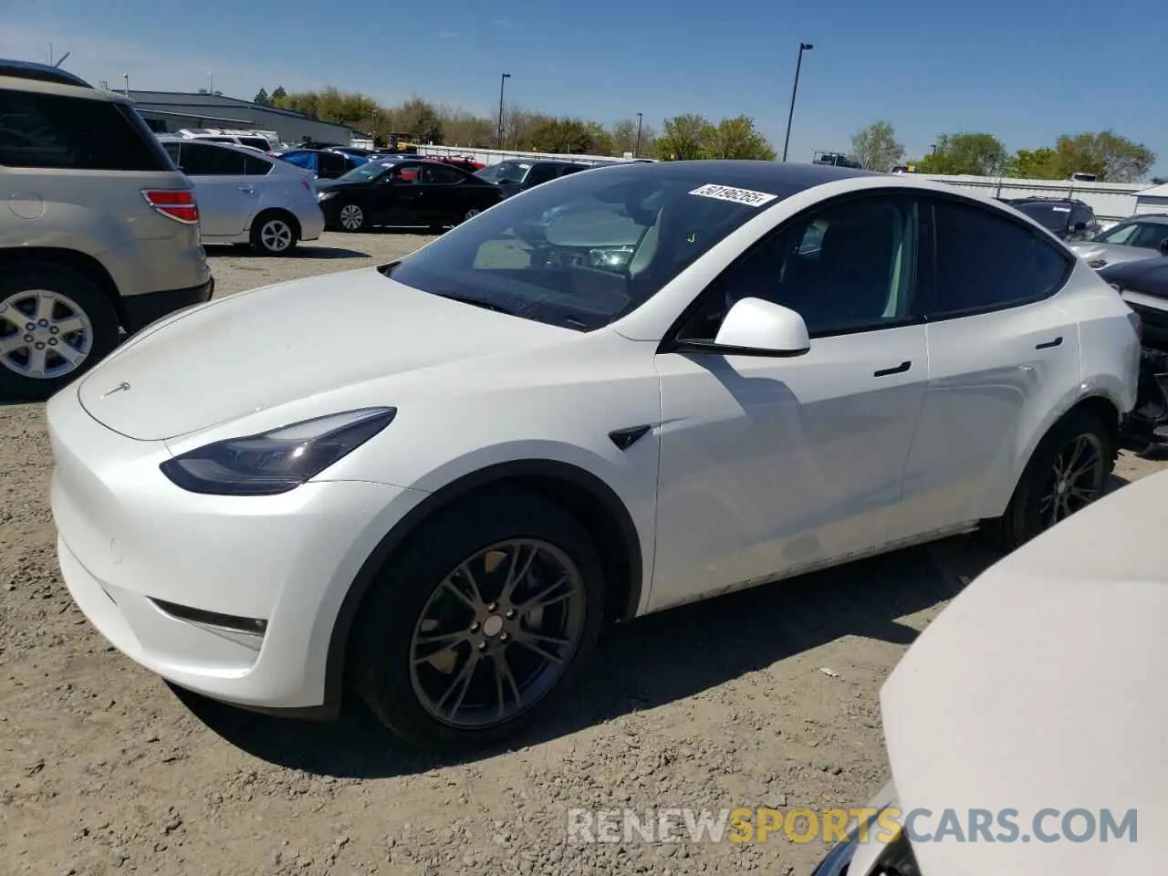 1 Photograph of a damaged car 7SAYGDEE8RF123153 TESLA MODEL Y 2024