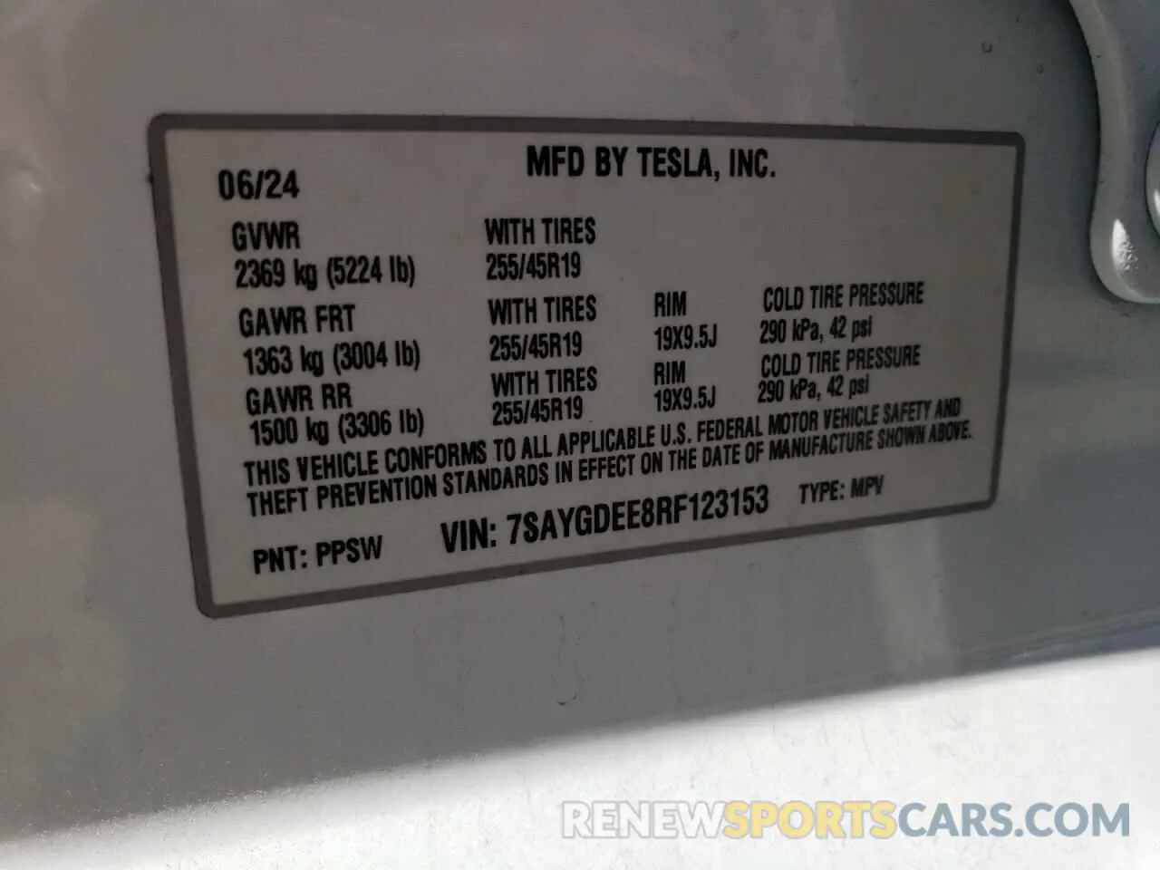 12 Photograph of a damaged car 7SAYGDEE8RF123153 TESLA MODEL Y 2024