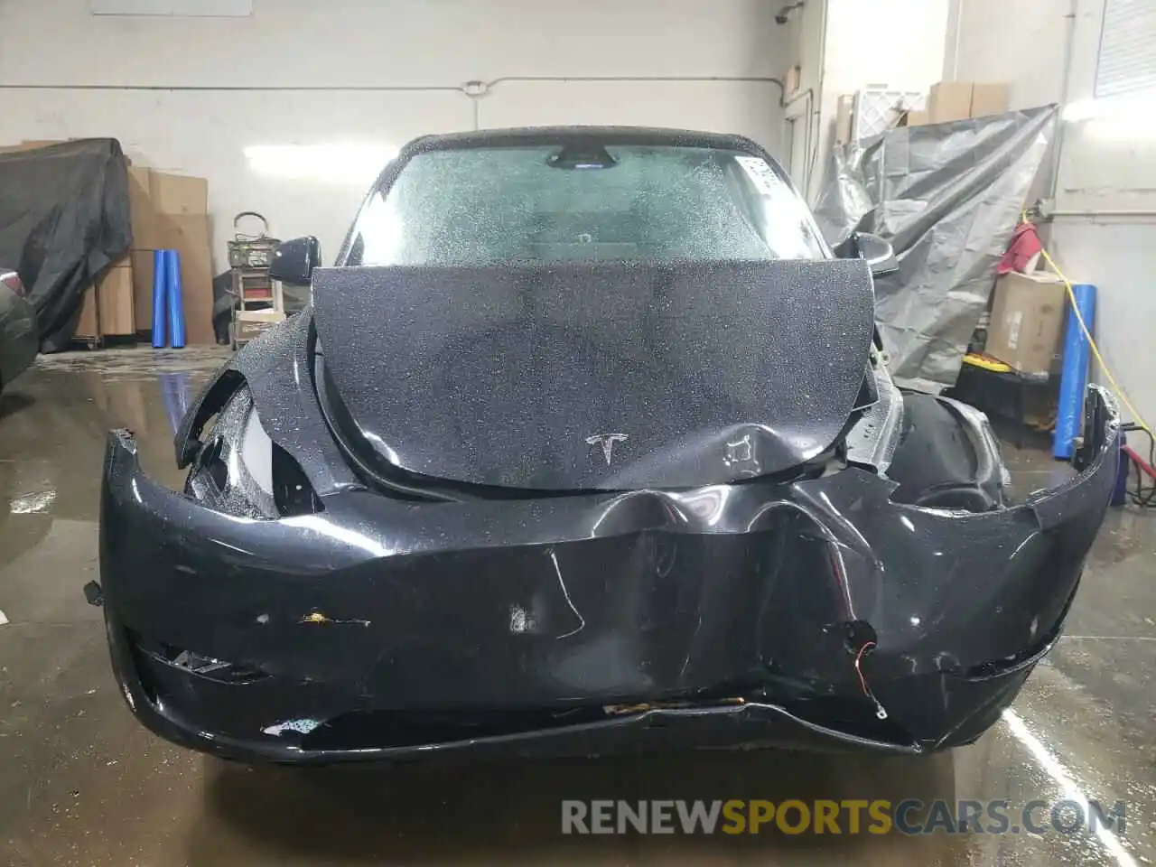 5 Photograph of a damaged car 7SAYGDEE8RF197074 TESLA MODEL Y 2024