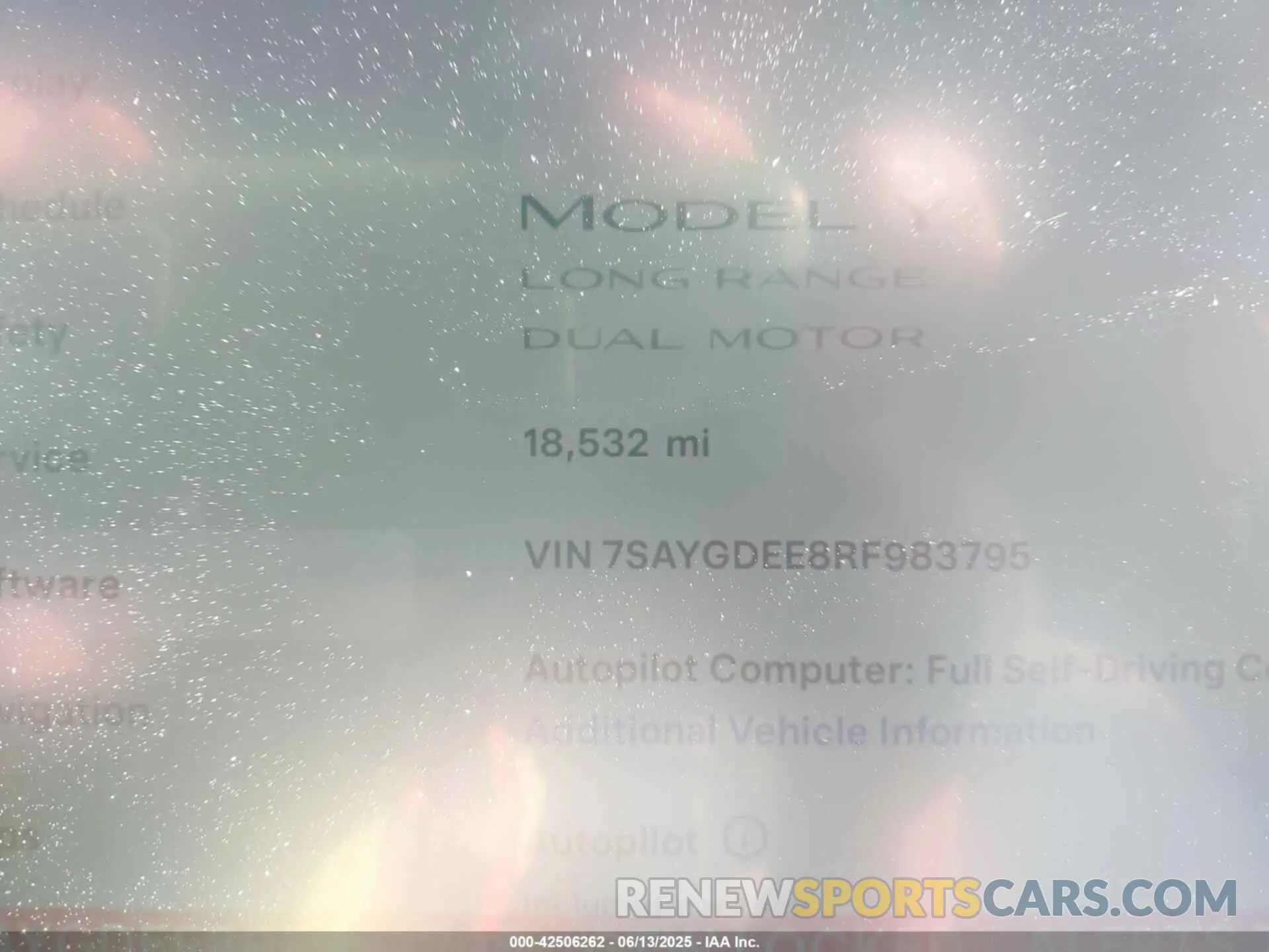 15 Photograph of a damaged car 7SAYGDEE8RF983795 TESLA MODEL Y 2024