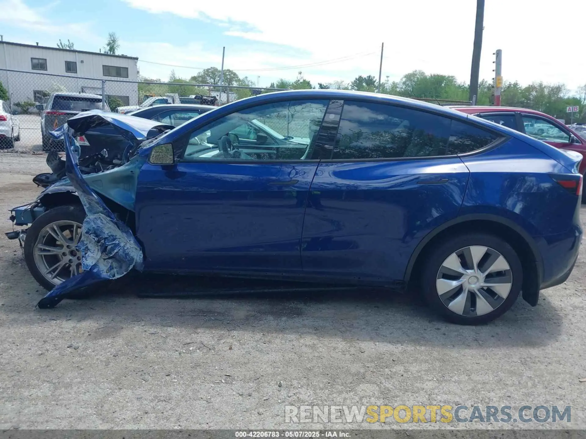 13 Photograph of a damaged car 7SAYGDEE9RA219631 TESLA MODEL Y 2024