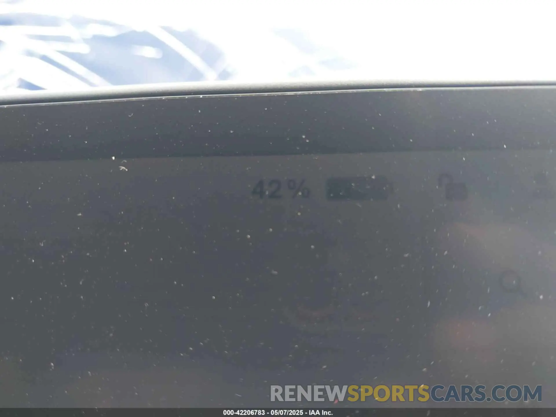 16 Photograph of a damaged car 7SAYGDEE9RA219631 TESLA MODEL Y 2024