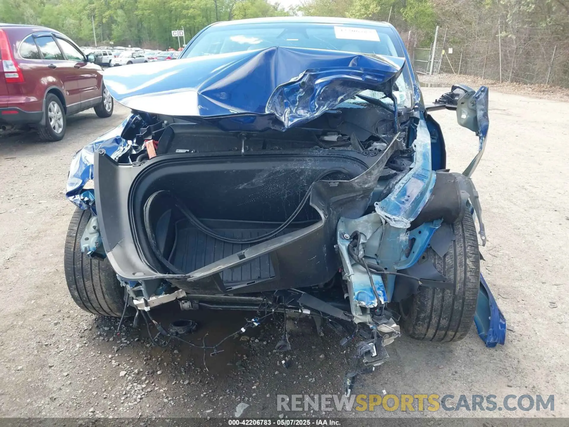 6 Photograph of a damaged car 7SAYGDEE9RA219631 TESLA MODEL Y 2024