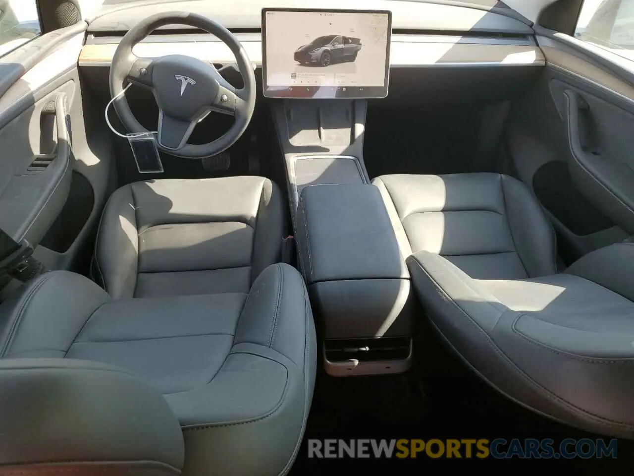 8 Photograph of a damaged car 7SAYGDEE9RA222416 TESLA MODEL Y 2024