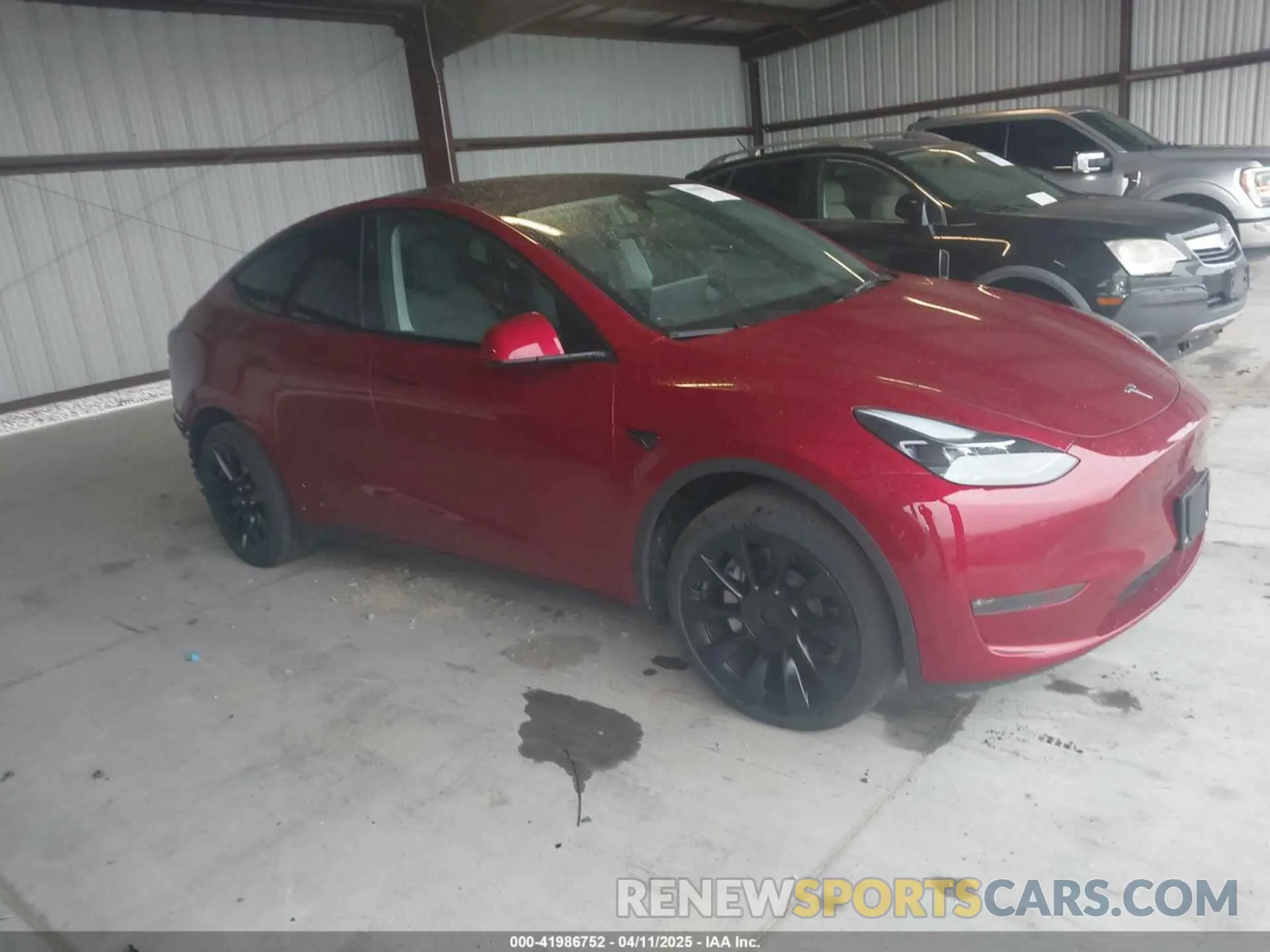 13 Photograph of a damaged car 7SAYGDEE9RA222559 TESLA MODEL Y 2024