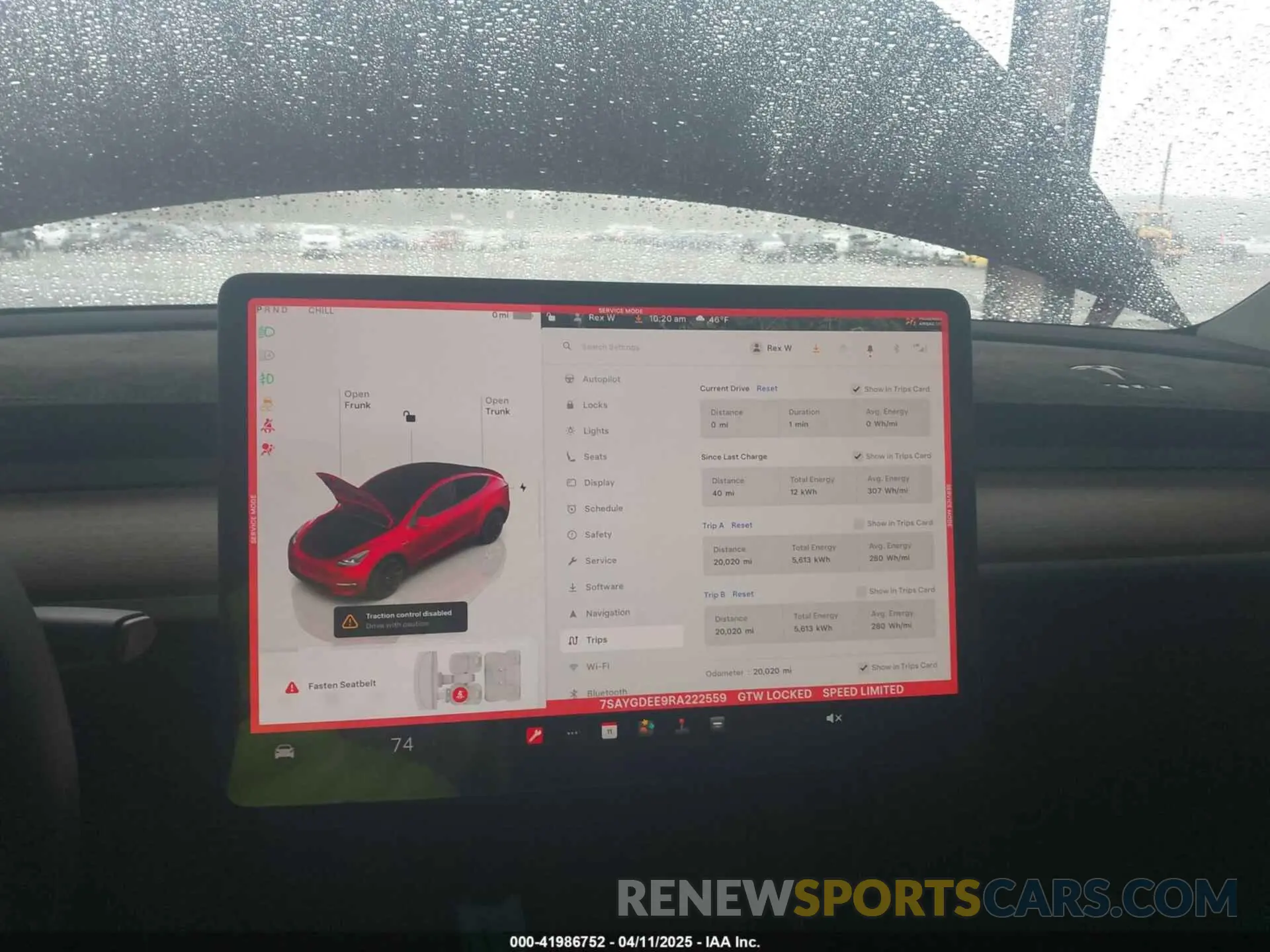 18 Photograph of a damaged car 7SAYGDEE9RA222559 TESLA MODEL Y 2024