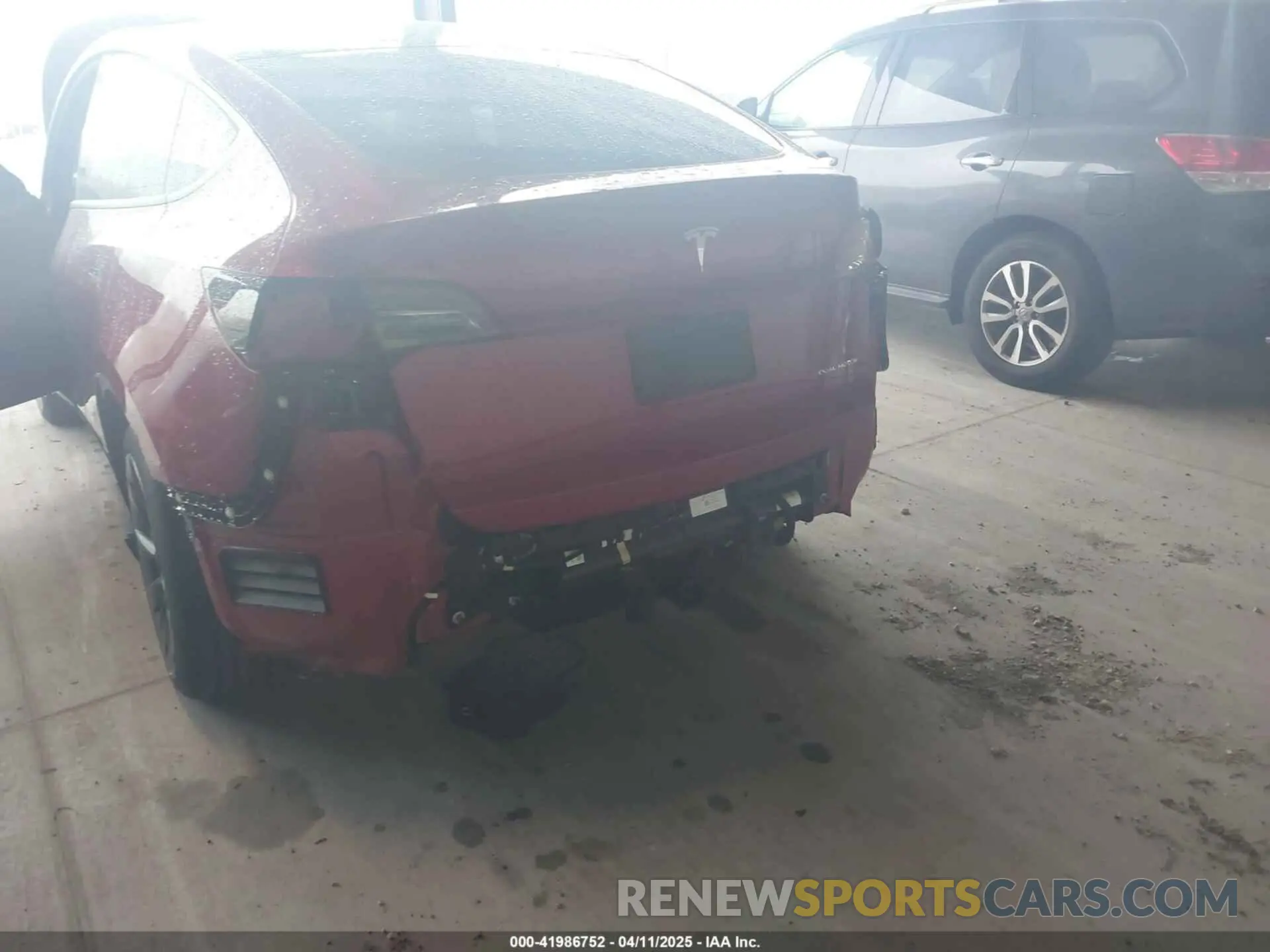 6 Photograph of a damaged car 7SAYGDEE9RA222559 TESLA MODEL Y 2024