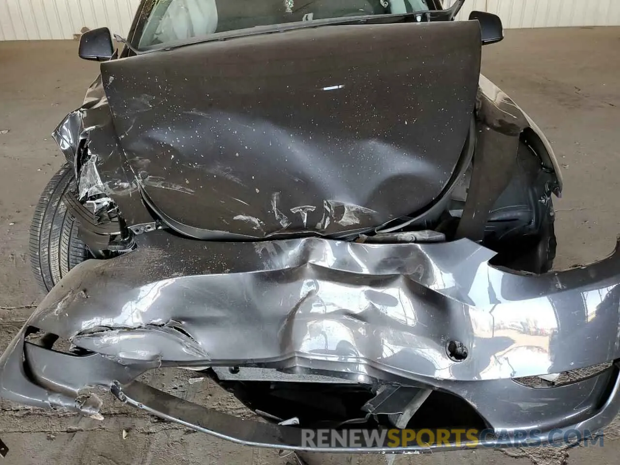 11 Photograph of a damaged car 7SAYGDEE9RA229947 TESLA MODEL Y 2024