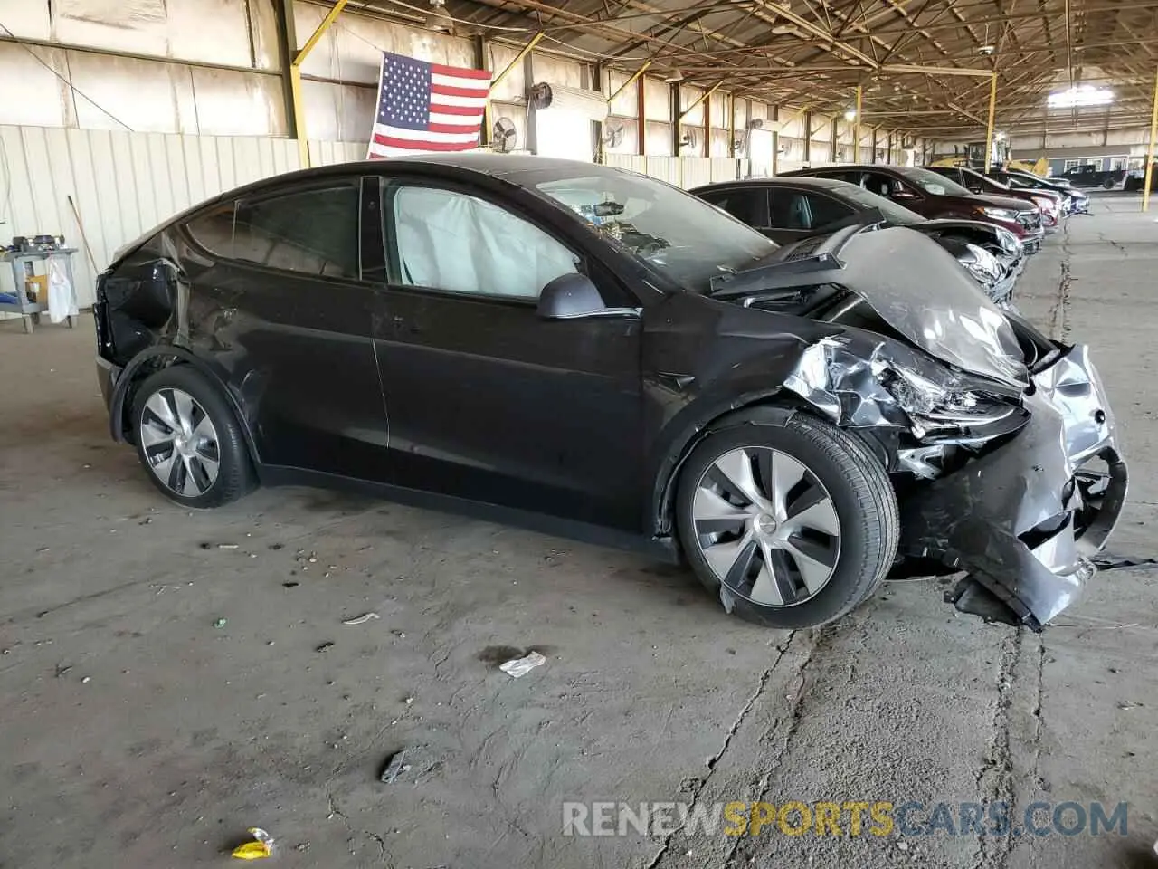 4 Photograph of a damaged car 7SAYGDEE9RA229947 TESLA MODEL Y 2024