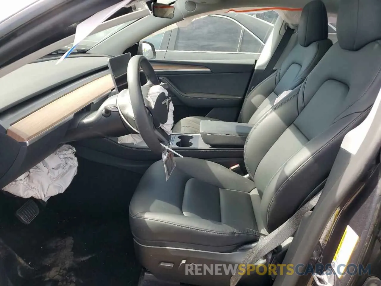 7 Photograph of a damaged car 7SAYGDEE9RA229947 TESLA MODEL Y 2024