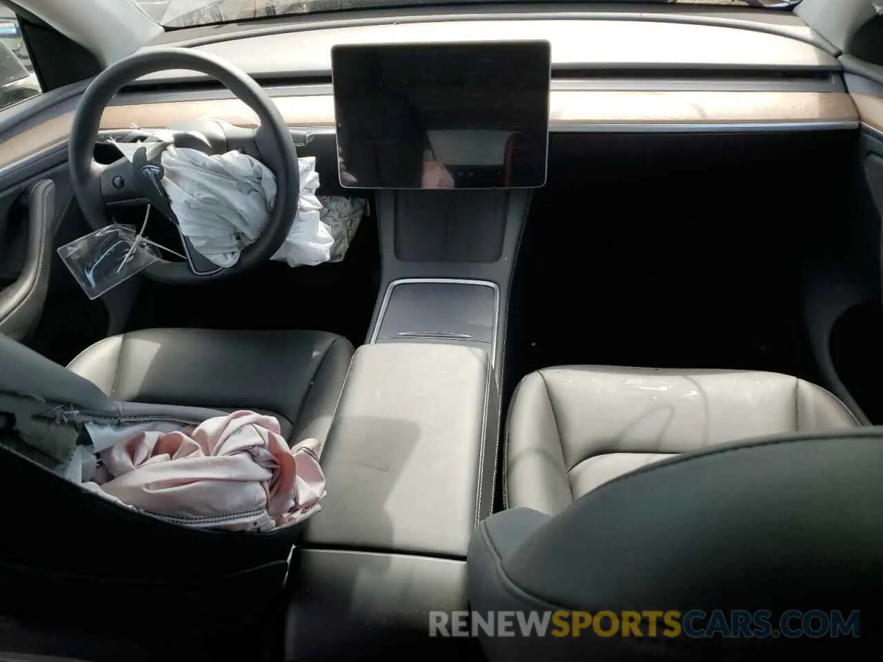 8 Photograph of a damaged car 7SAYGDEE9RA229947 TESLA MODEL Y 2024