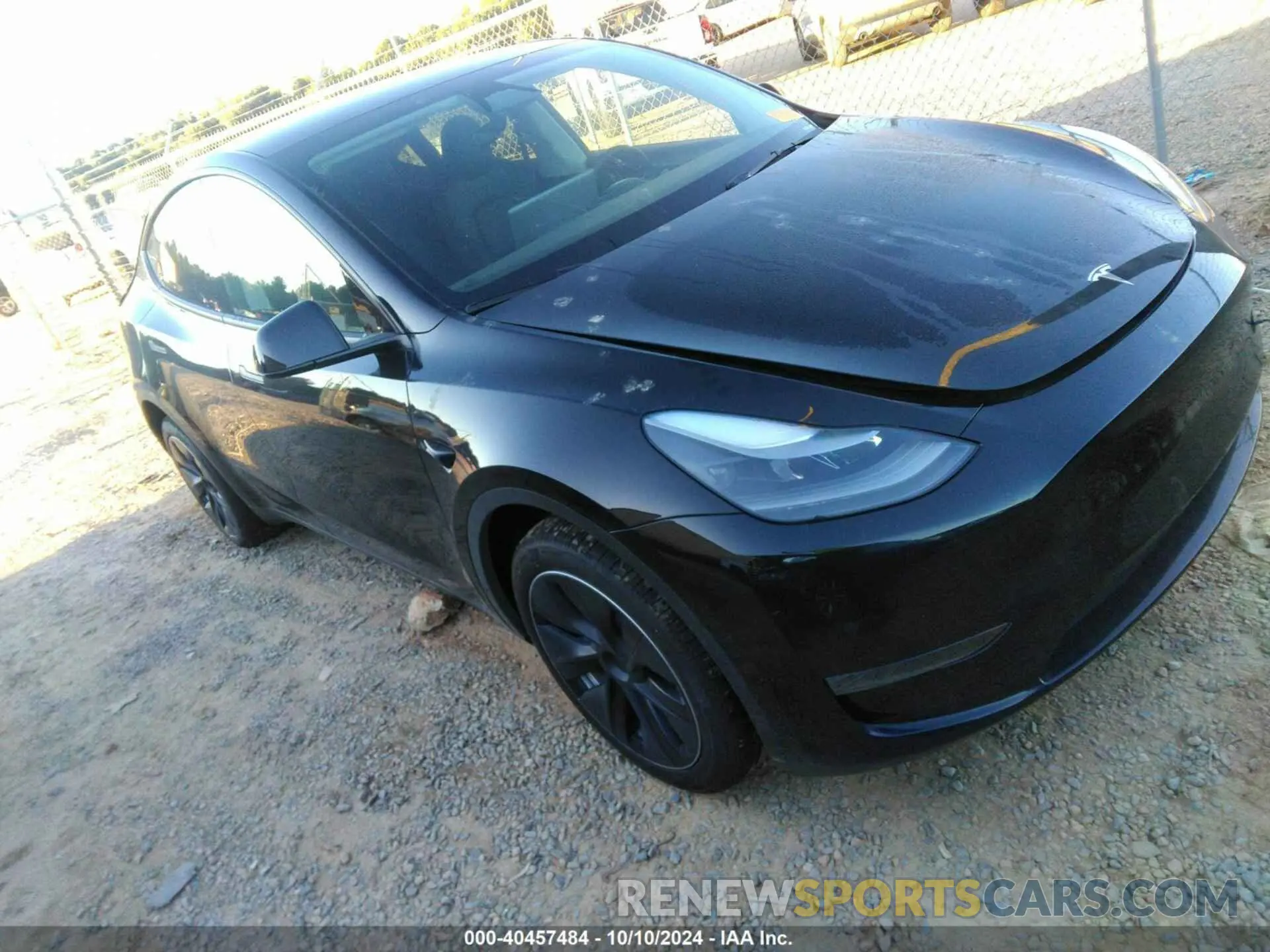 1 Photograph of a damaged car 7SAYGDEE9RA240138 TESLA MODEL Y 2024